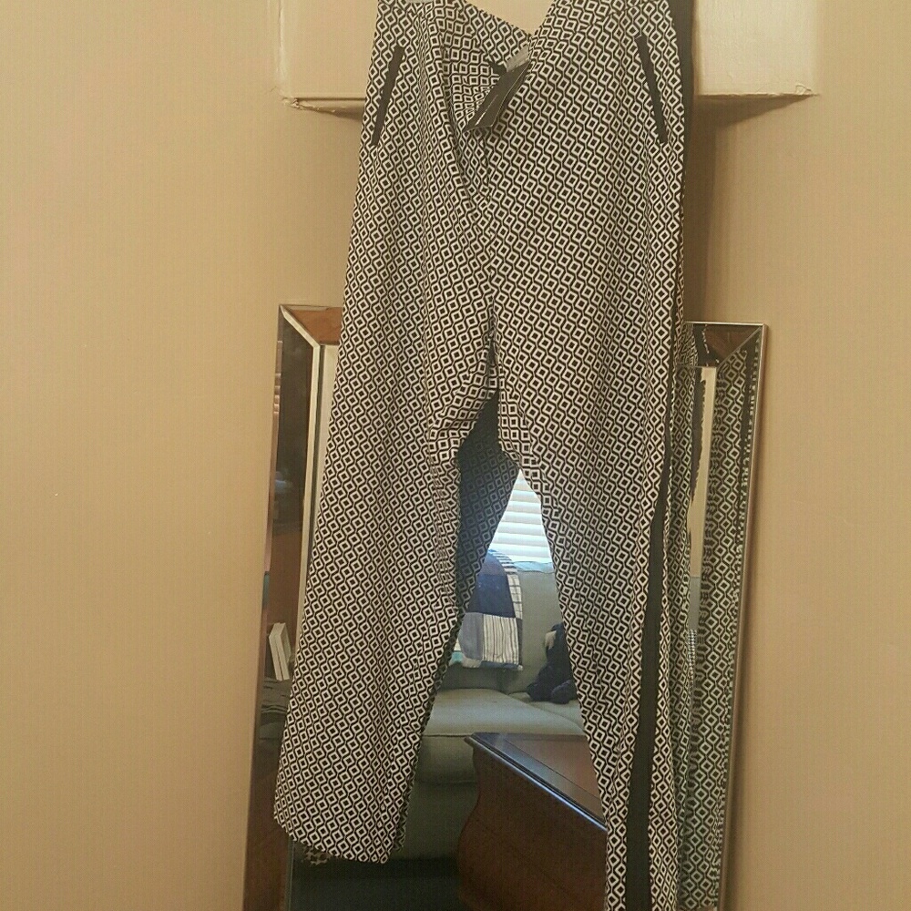 Brand new. Fashion Nova. Work pants.